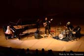  「ai kuwabara trio project」によるジャズ公演 (2013年11月18日(月))